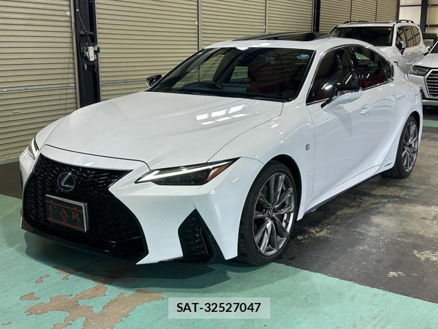 Lexus IS 2021-02 7814124-18