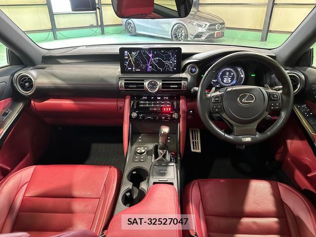 Lexus IS 2021-02 7814124-4