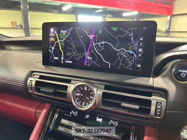 Lexus IS 2021-02 7814124-9