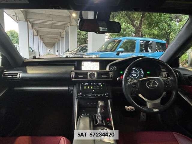 Lexus IS 2013-09 7814324-1