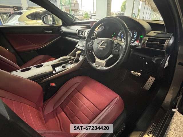 Lexus IS 2013-09 7814324-16