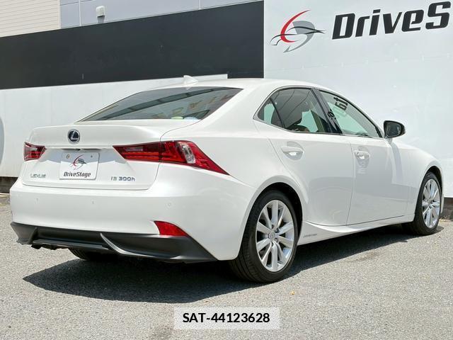 Lexus IS 2015-03 7814830-1