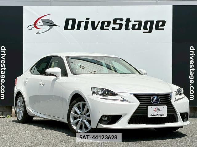 Lexus IS 2015-03 7814830-3