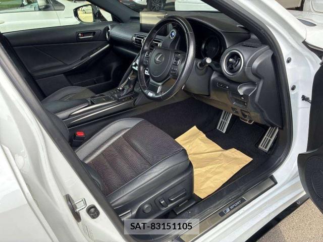 Lexus IS 2020-11 7815007-3