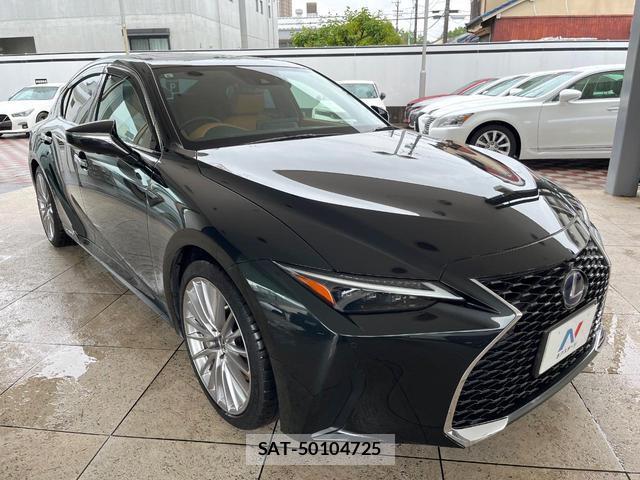 Lexus IS 2021-08 7815215-15