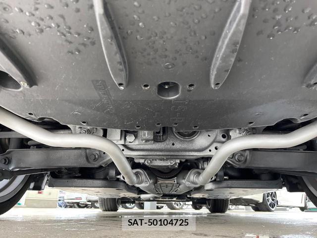 Lexus IS 2021-08 7815215-18