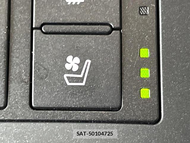 Lexus IS 2021-08 7815215-6