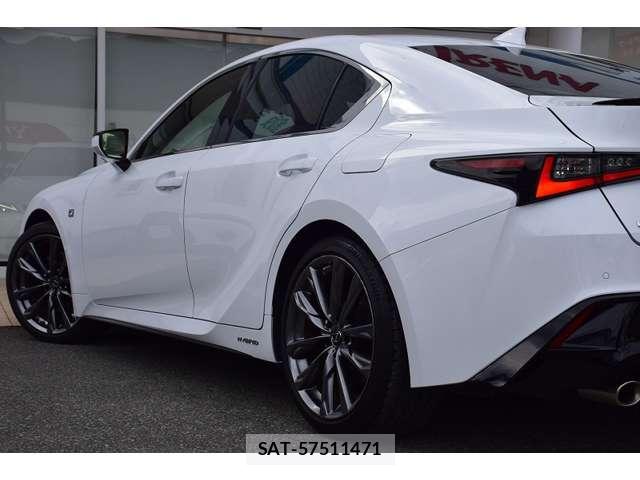 Lexus IS 2022-04 7815341-10