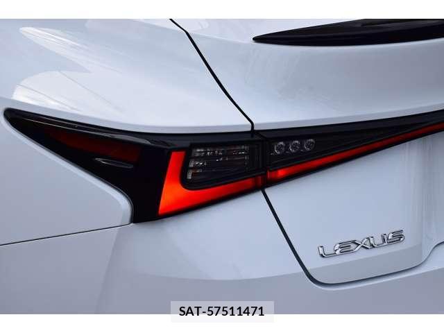 Lexus IS 2022-04 7815341-11
