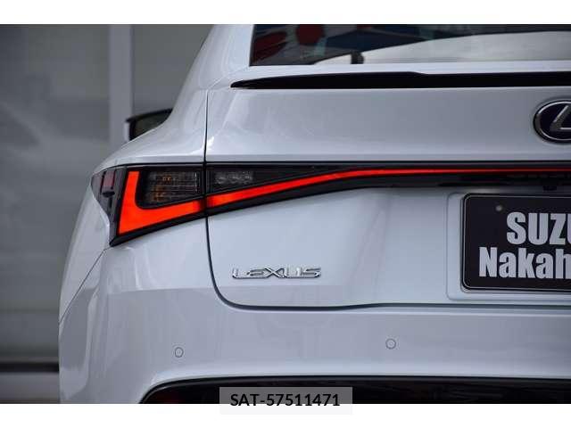 Lexus IS 2022-04 7815341-13