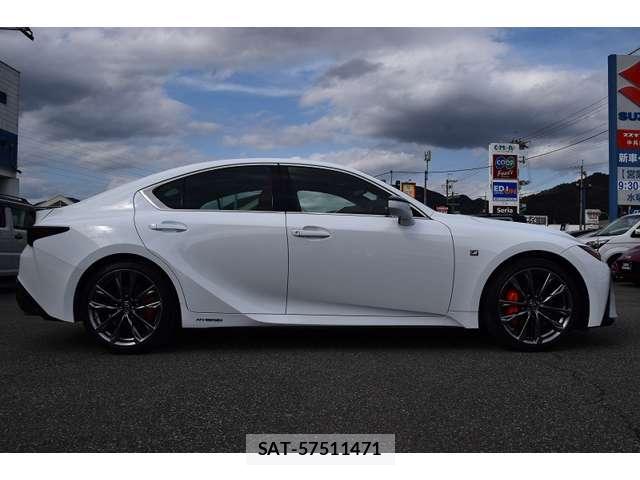 Lexus IS 2022-04 7815341-8