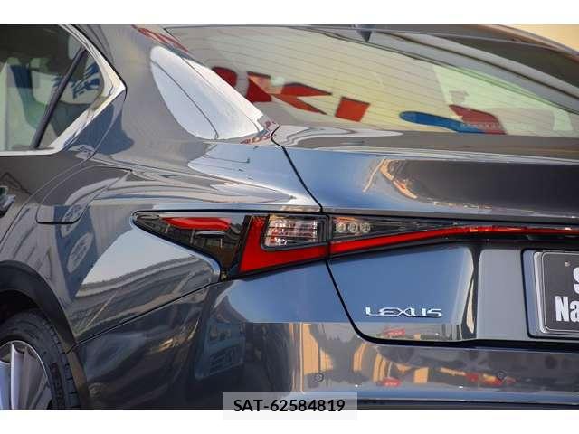 Lexus IS 2021-08 7815342-18