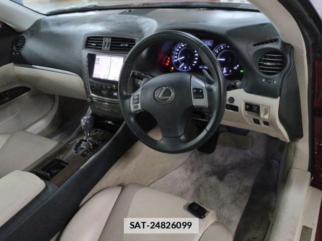 Lexus IS 2013-05 7816117-2