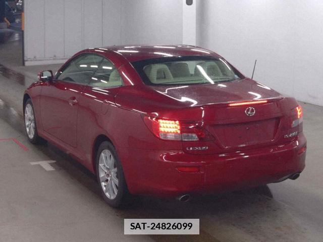 Lexus IS 2013-05 7816117-4