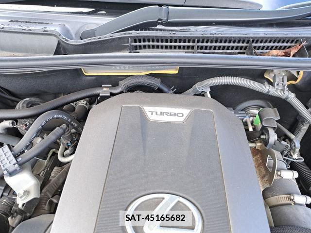 Lexus IS 2015-08 7816360-19