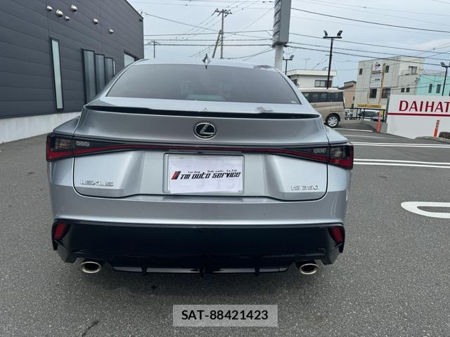 Lexus IS 2021-10 7816800-16