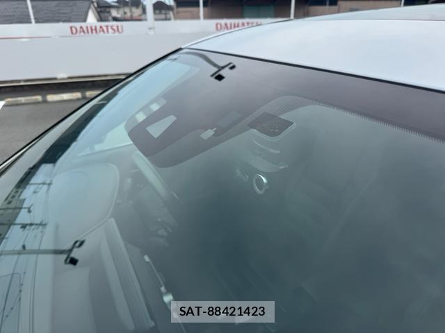 Lexus IS 2021-10 7816800-6
