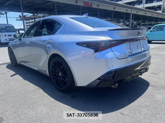 Lexus IS 2021-04 7817274-9