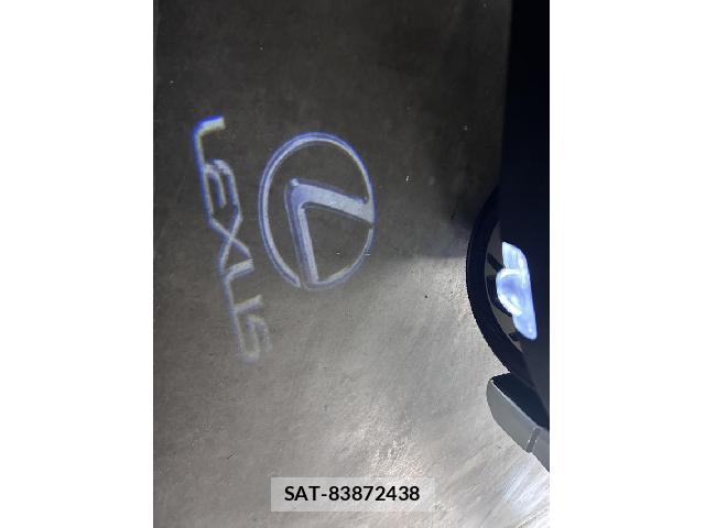 Lexus IS 2010-10 7817351-8