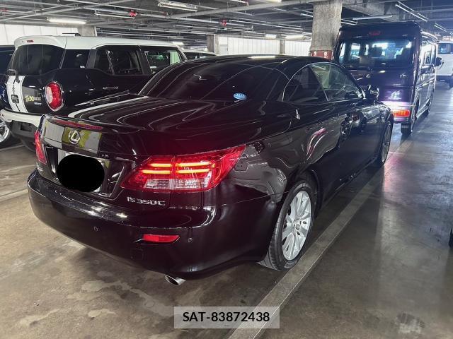 Lexus IS 2010-10 7817351-9