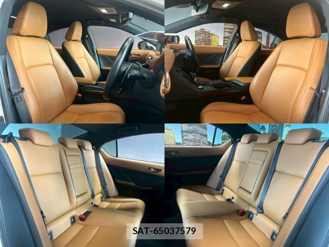 Lexus IS 2021-05 7817687-3