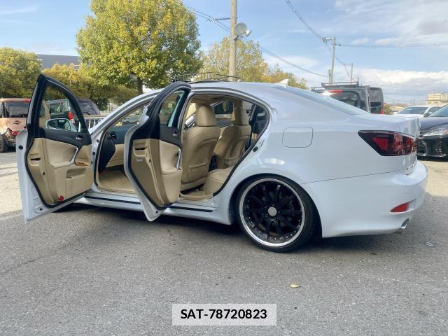 Lexus IS 2008-06 7820378-10