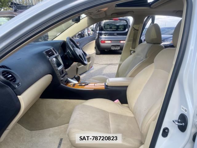 Lexus IS 2008-06 7820378-11
