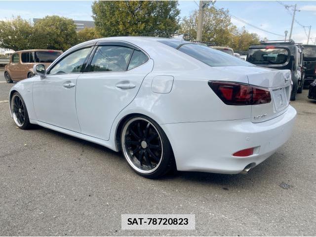 Lexus IS 2008-06 7820378-3