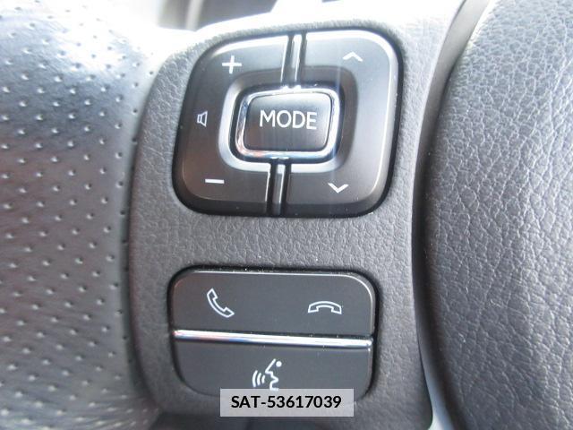 Lexus IS 2017-11 7820506-7
