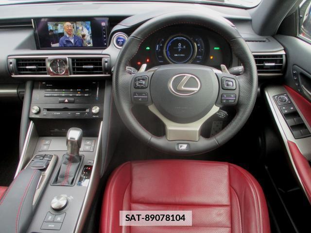 Lexus IS 2017-09 7820667-2