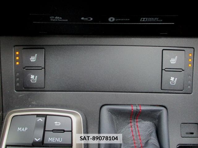 Lexus IS 2017-09 7820667-9
