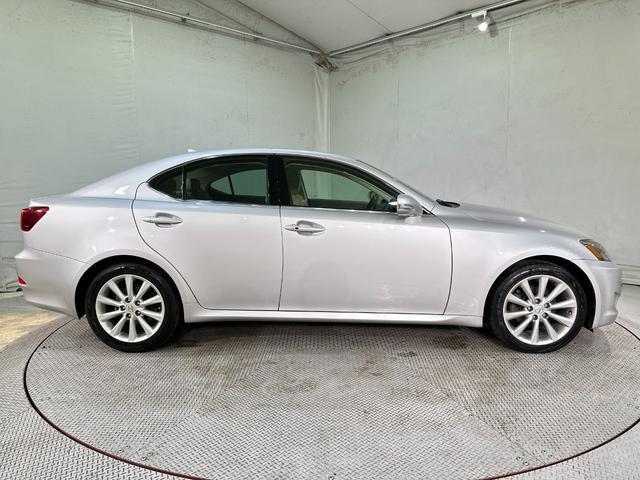 Lexus IS 2009-06 7823319-12