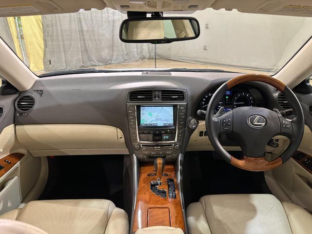 Lexus IS 2009-06 7823319-4
