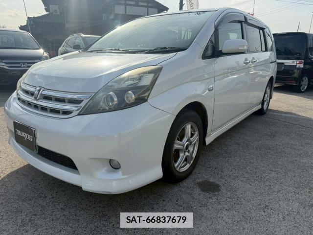 Toyota ISIS 2010-03 7811560-0
