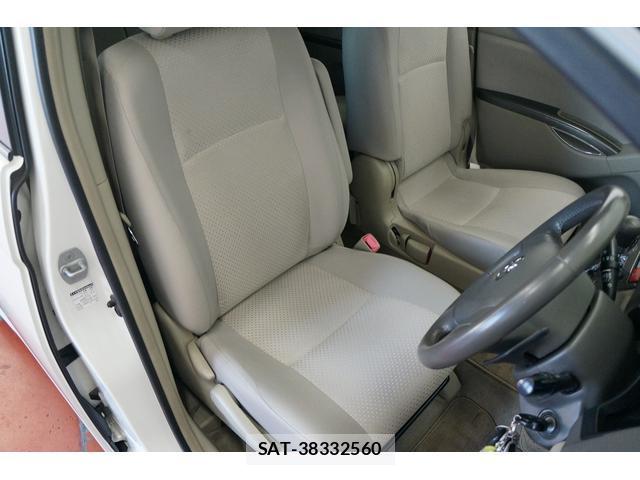 Toyota ISIS 2009-02 7813576-6