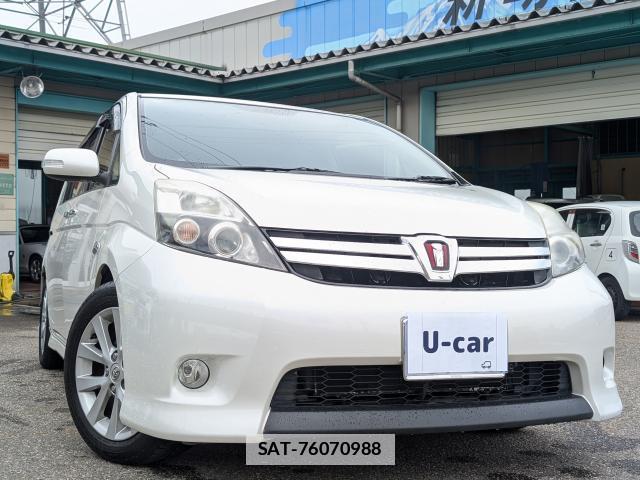 Toyota ISIS 2012-02 7819059-9