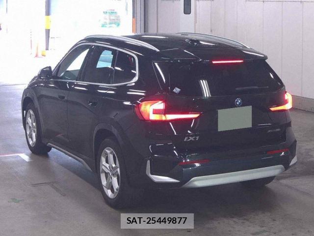 Bmw iX1 2023-04 7811710-1