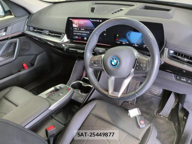 Bmw iX1 2023-04 7811710-2