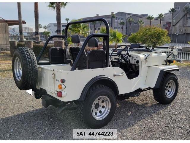 Mitsubishi JEEP 1981-04 7819651-1