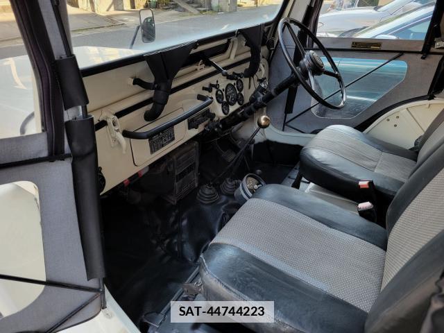 Mitsubishi JEEP 1981-04 7819651-18
