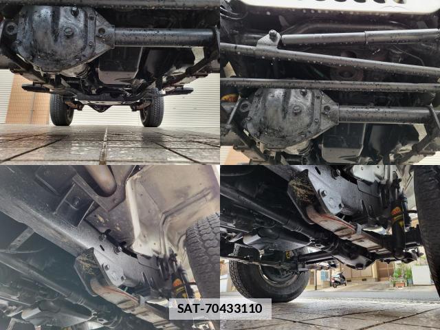 Mitsubishi JEEP 1995-08 7819652-13