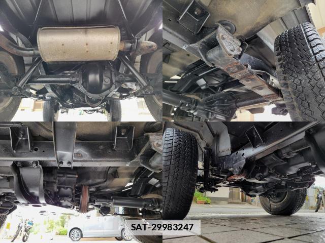 Mitsubishi JEEP 1996-06 7819653-13