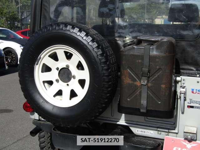 Mitsubishi JEEP 1995-03 7820119-18
