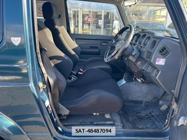 Suzuki JIMNY SIERRA 1996-01 7816983-11
