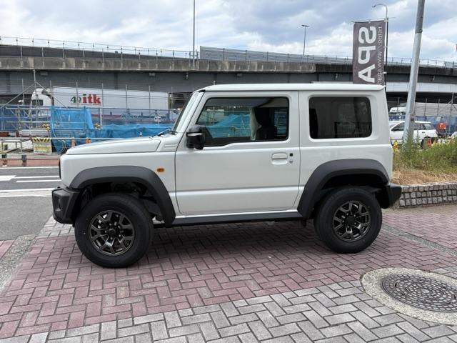 Suzuki JIMNY SIERRA 2026-04 7823331-9