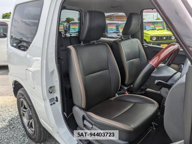 Suzuki JIMNY 2017-05 7812730-11