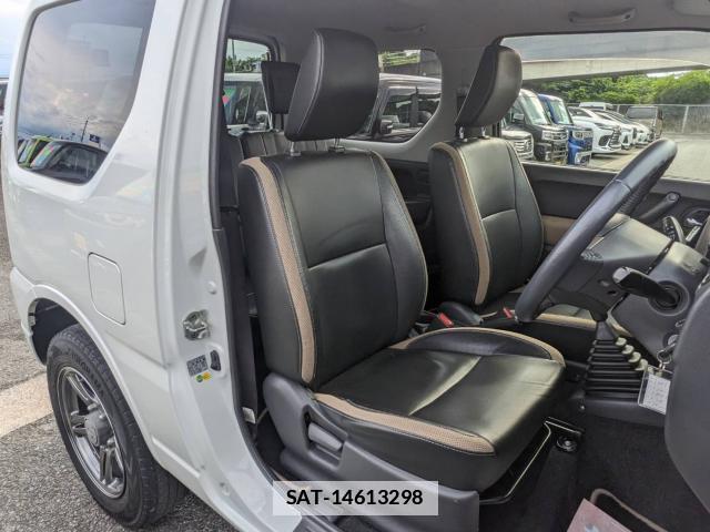 Suzuki JIMNY 2017-04 7812748-11