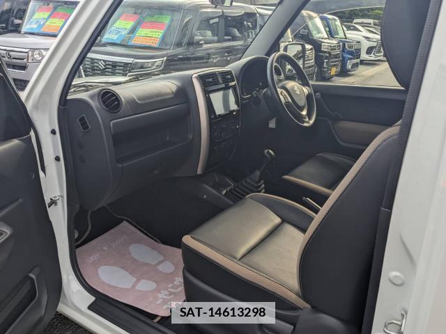 Suzuki JIMNY 2017-04 7812748-12