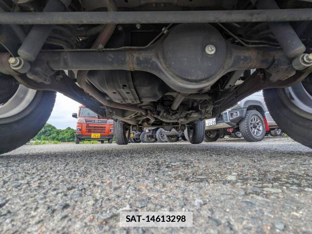Suzuki JIMNY 2017-04 7812748-18