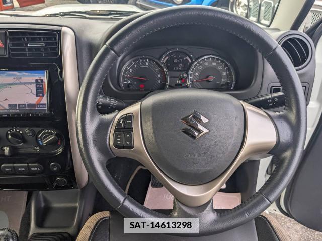 Suzuki JIMNY 2017-04 7812748-9